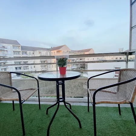 Les Sarrazines - 2 Voyageurs - Parking Prive Apartment
